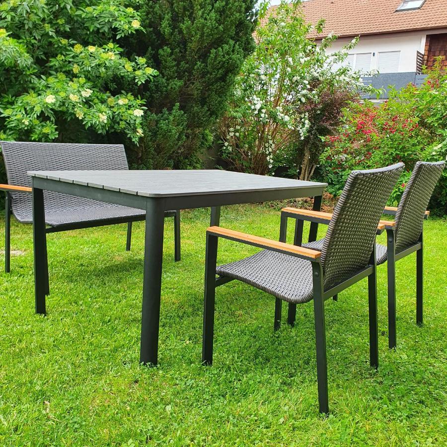 Alte Backstube - Ferienwohnung Huettenstube Und Ferienzimmer Auszeit Erkenbrechtsweiler 外观 照片